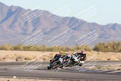 media/Dec-07-2025-CVMA (Sun) [[3e7d2de5dc]]/Race 16-Formula Middleweight/